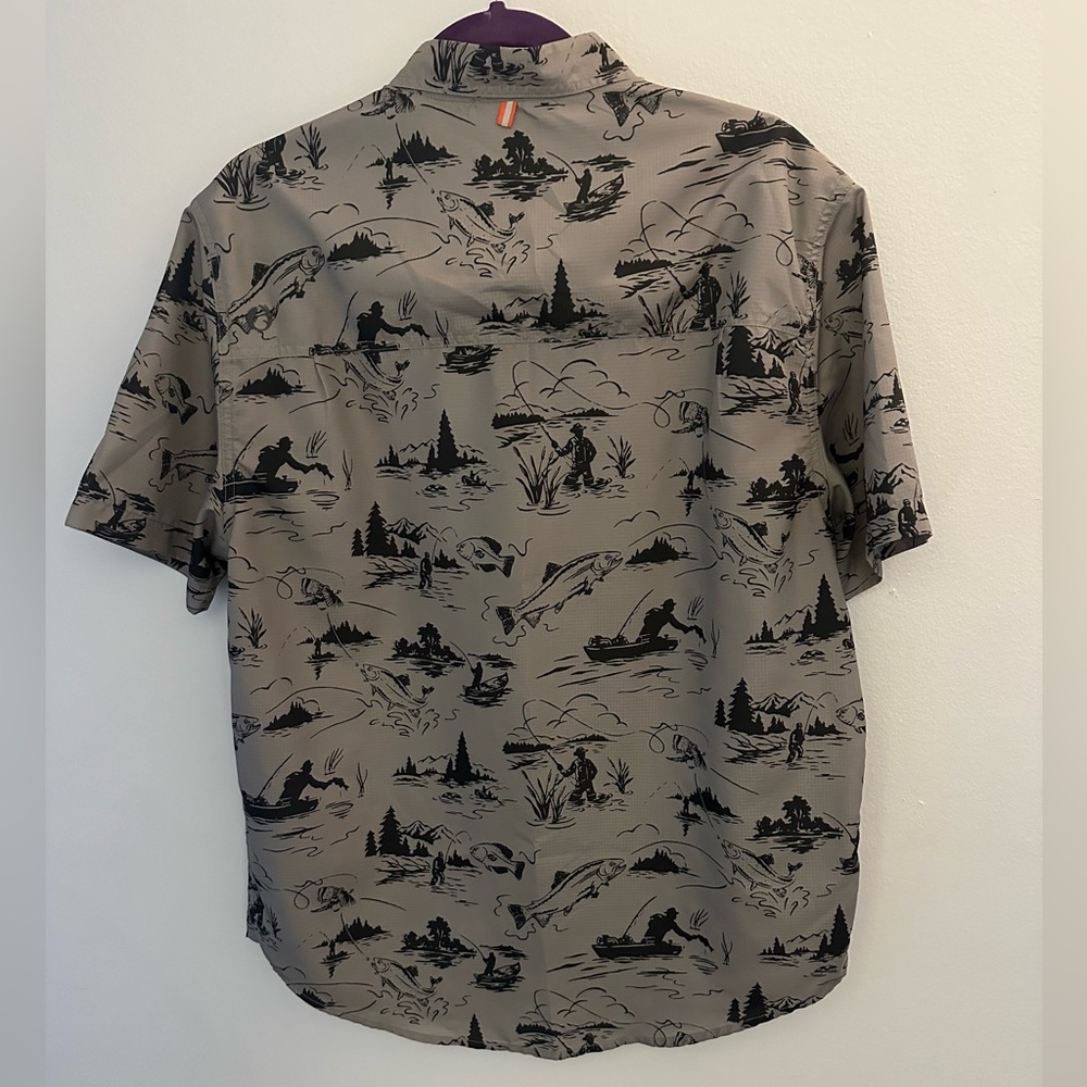The American outdoorsman fishing shirt - Picture 6 of 8
